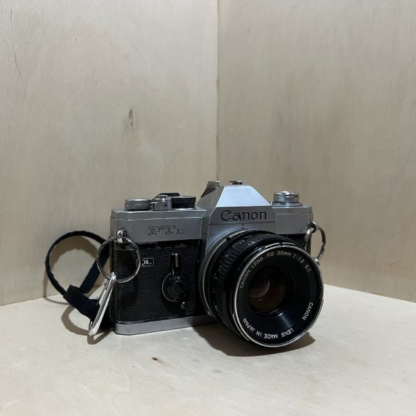 Canon FTb + Objectif FD 50mm f/1.8 S.C.