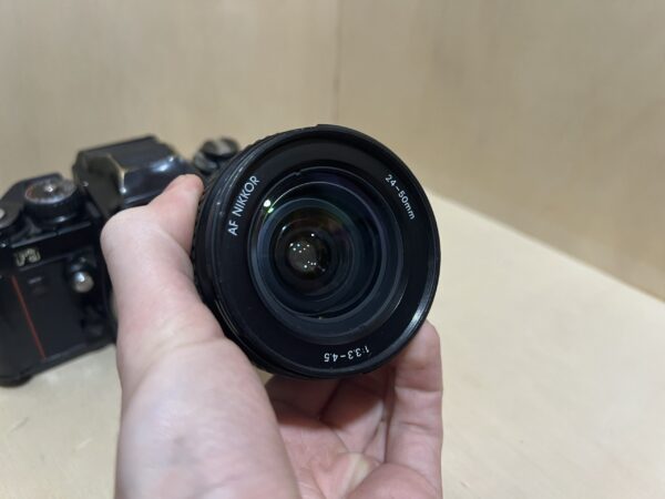 Nikon F3 + Objectif AF Nikkor 24-50mm – Noir