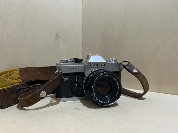 Canon FTb QL + Objectif FD 50mm f/1.8 S.C. – Argent