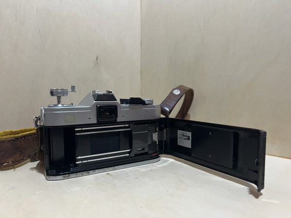 Canon FTb QL + Objectif FD 50mm f/1.8 S.C. – Argent