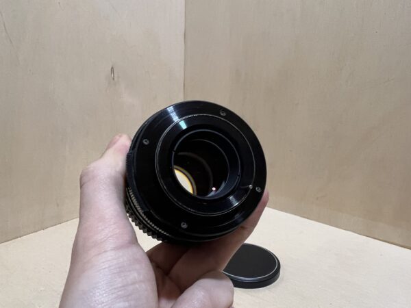 img_6906-2 Objectif Goyo Auto MC 135mm f/2.8 (Monture M42) – Noir