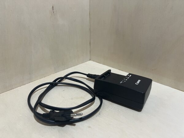 Chargeur Officiel Canon LC-E6E (Pour batteries LP-E6 / EOS 5D, 6D, 7D, R...)