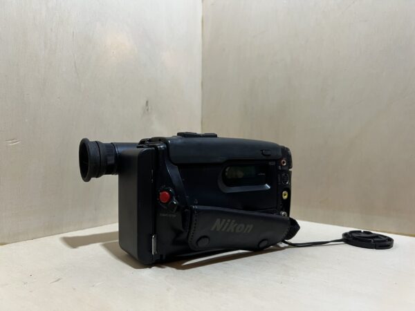 Caméscope Hi8 Nikon VN-7000 – Noir