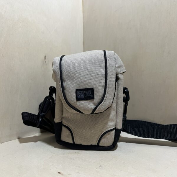 Petite Sacoche Case Logic pour Appareil Photo Compact - Beige et Noire