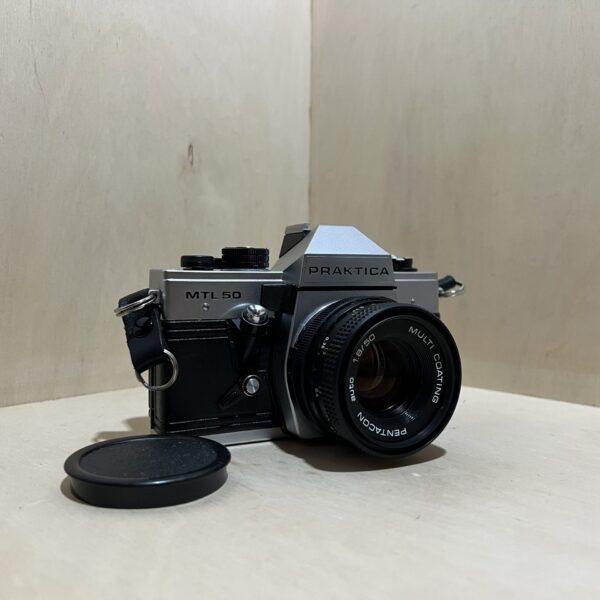 Appareil Photo Argentique Praktica MTL 50 avec Objectif Pentacon Auto 50mm f/1.8 MC