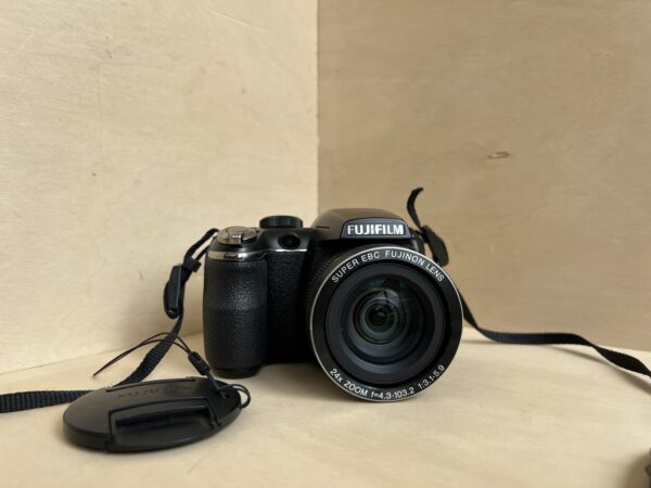 Appareil Photo Bridge Fujifilm FinePix S4200 – Zoom 24x