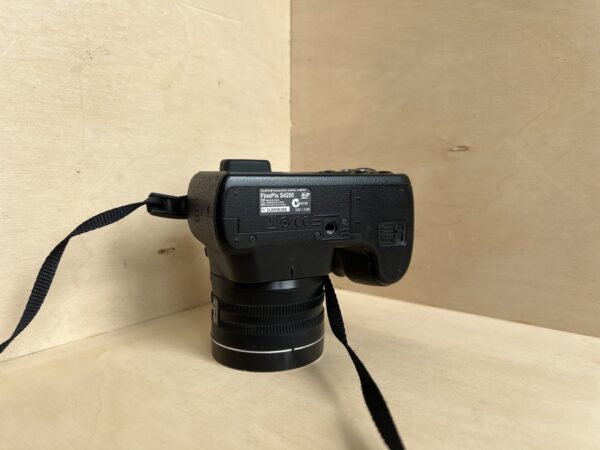 Appareil Photo Bridge Fujifilm FinePix S4200 – Zoom 24x