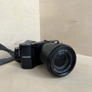 Appareil Photo Hybride Samsung NX200 + Objectif 18-55mm OIS + Flash