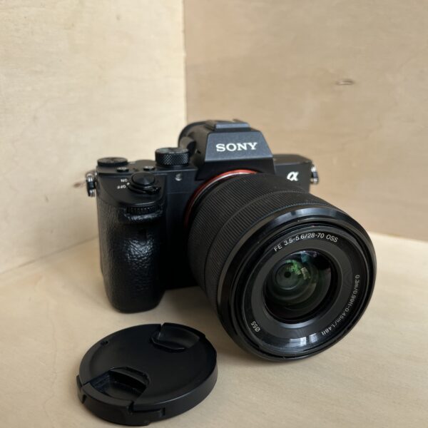 Kit Plein Format Sony A7 III & Objectif 28-70mm