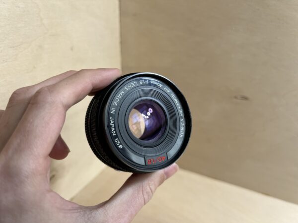 Objectif Vintage Konica Hexanon AR 40mm f/1.8 – Format "Pancake"