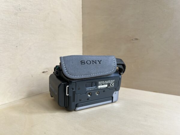 Caméscope Numérique MiniDV Sony Handycam DCR-TRV14E