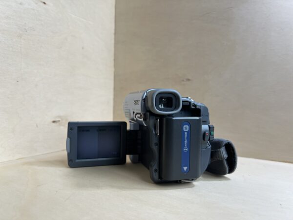 Caméscope Numérique MiniDV Sony Handycam DCR-TRV14E