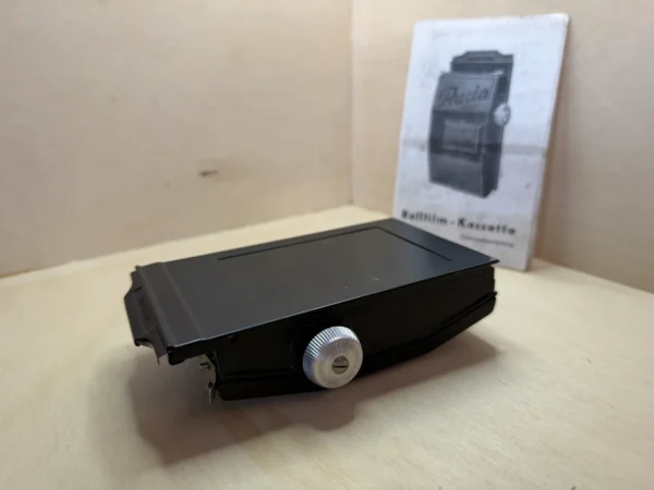 accessoire-photo-argentique-dos-rollfilm-kassette-rada-occasion-teste-3 Dos Rollfilm-Kassette Rada pour Chambre à Plaques – Avec Notice d'occasion, testé et vérifié — photo 3 sur 4