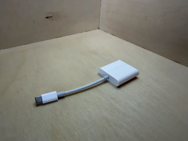 accessoire-photo-argentique-lecteur-carte-sd-usb-c-occasion-teste-2 Lecteur de Carte SD / microSD – Connecteur USB-C d'occasion, testé et vérifié — photo 2 sur 4