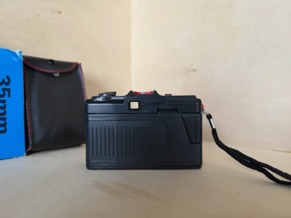 appareil-photo-argentique-kinusa-35mm-rouge-occasion-teste-2 Appareil Argentique Compact Kinusa 35mm – Rouge d'occasion, testé et vérifié — photo 2 sur 5