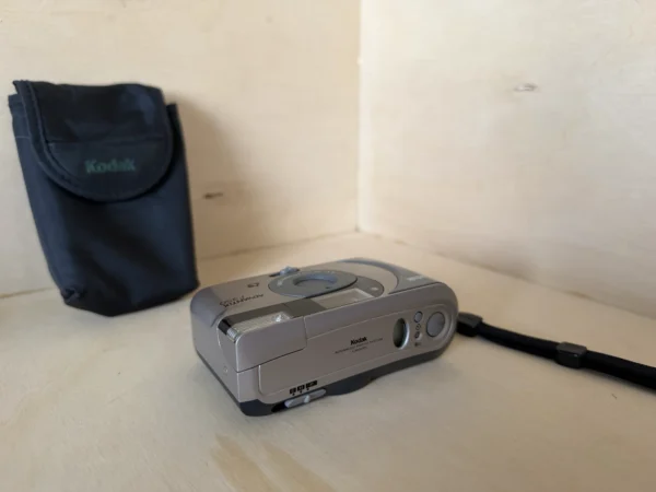 Appareil Photo APS Kodak Advantix F350 – Avec Étui d'occasion, testé et vérifié — photo 3 sur 4