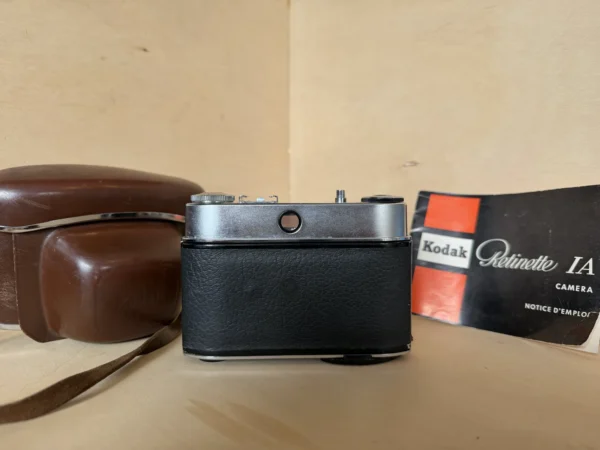 Appareil Argentique Kodak Retinette IA – Avec Étui Cuir & Notice d'Origine d'occasion, testé et vérifié — photo 2 sur 5