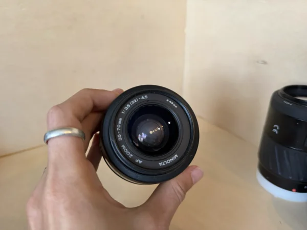 appareil-photo-argentique-minolta-dynax-300si-kit-2-objectifs-occasion-teste-6 Kit Reflex Argentique Autofocus Minolta Dynax 300si & Objectifs AF 35-70mm et 70-210mm d'occasion, testé et vérifié — photo 6 sur 9