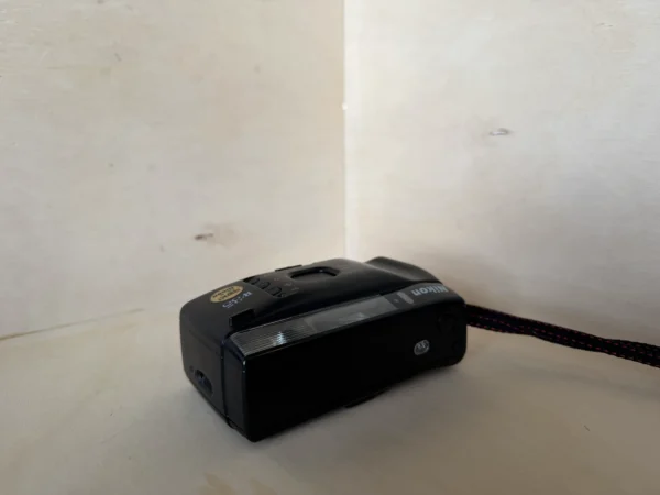 appareil-photo-argentique-nikon-w35-af-occasion-teste-3 Appareil Argentique Compact Nikon W35 AF – Objectif Nikon 35mm d'occasion, testé et vérifié — photo 3 sur 5