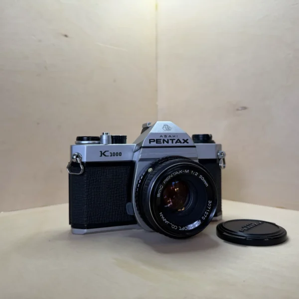 Appareil Argentique Reflex Pentax K1000 & Objectif SMC Pentax-M 50mm f/2 d'occasion, testé et vérifié — photo 1 sur 7
