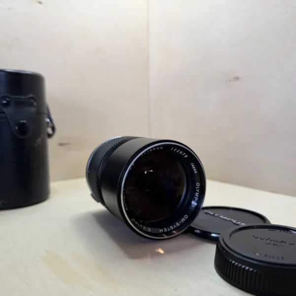 Téléobjectif Vintage Olympus OM-System E.Zuiko Auto-T 135mm f/3.5 d'occasion, testé et vérifié — photo 1 sur 5