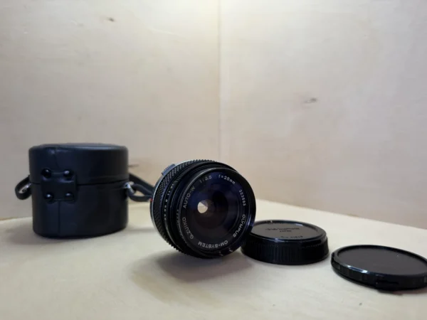 Objectif Vintage Olympus OM-System G.Zuiko Auto-W 28mm f/3.5 d'occasion, testé et vérifié — photo 1 sur 5