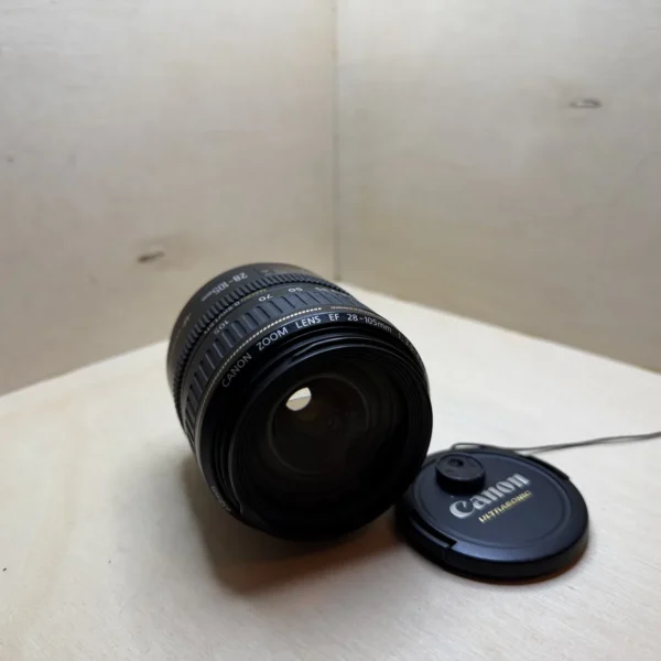 Canon EF 28-105mm USM zoom standard — photo 1