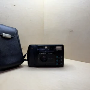 Appareil argentique compact Konica MT-100 – Autofocus, 34mm f/4.5, flash intégré – Avec étui
