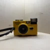 Appareil Argentique Compact Konica Pop – Hexanon 36mm f/4, Flash Intégré – Jaune