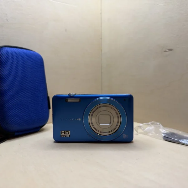 Appareil Photo Numérique Compact Olympus VG-120 – 14 Mpx, Zoom 5x Grand-Angle – Bleu, avec Étui