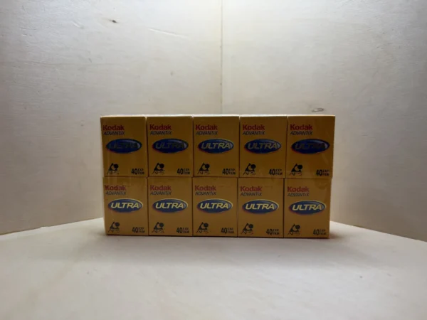 Lot de 10 Pellicules Kodak Advantix Ultra 200 APS – 40 Poses – Périmées 2008 Lot de 10 Pellicules Kodak Advantix Ultra 200 APS – 40 Poses – Périmées 2008