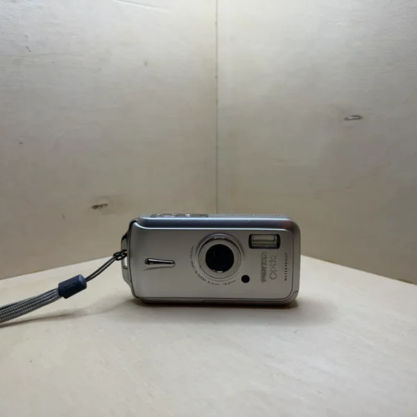Appareil photo numérique compact étanche Pentax Optio W10 – 6 Mpx, zoom 3x – Argent