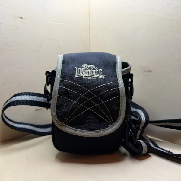 Petite Sacoche Photo Lonsdale London – Bandoulière et Passant Ceinture – Noir et Gris